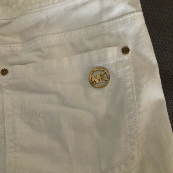 Michael Kors white skinny jeans. - Picture 7 of 12